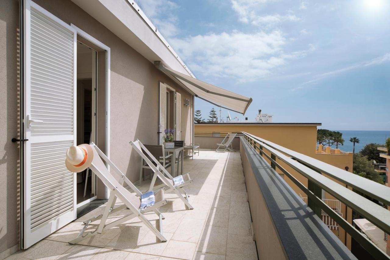 Hotel Residence Laigueglia Free Parking Εξωτερικό φωτογραφία