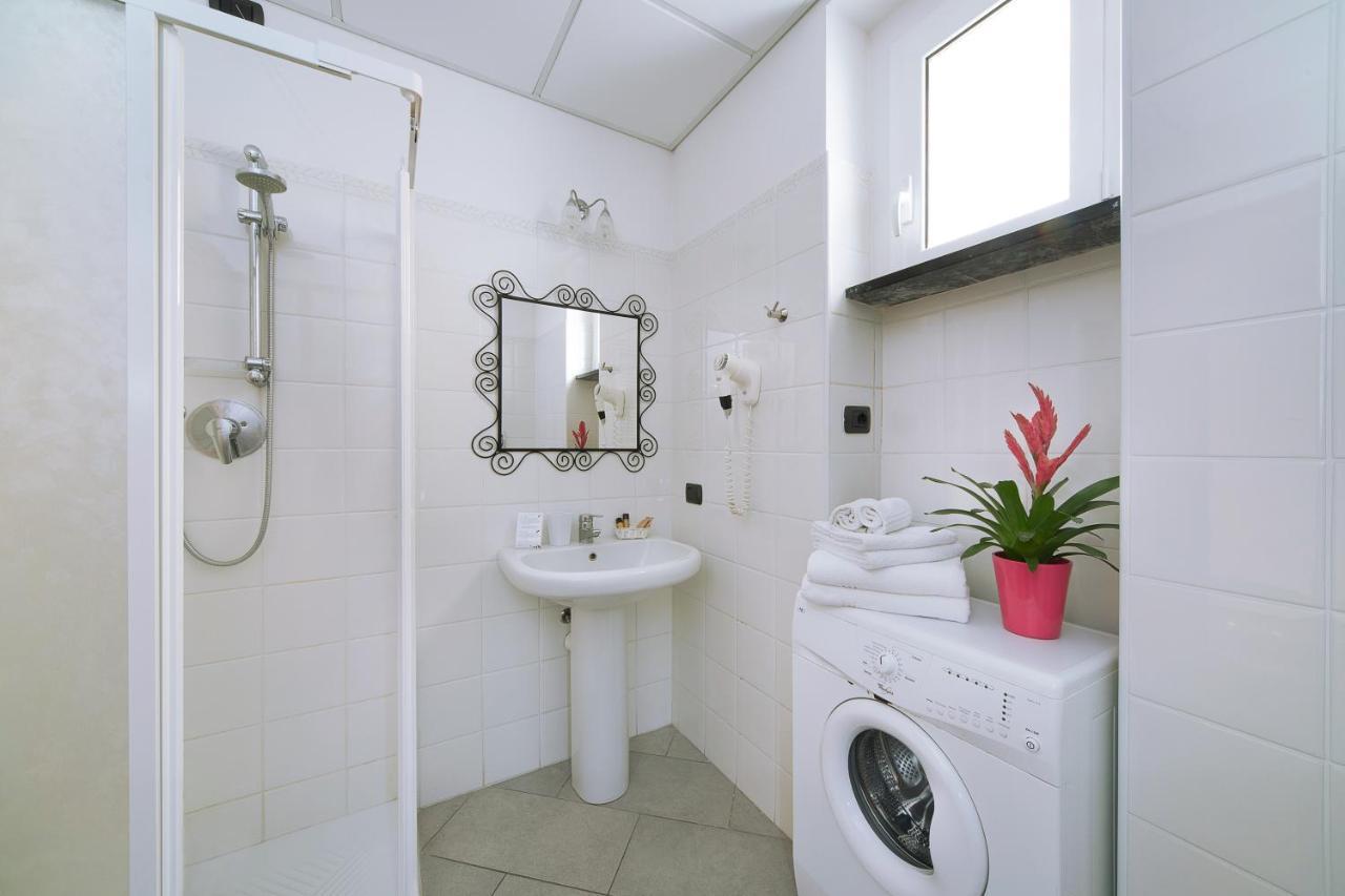 Hotel Residence Laigueglia Free Parking Εξωτερικό φωτογραφία