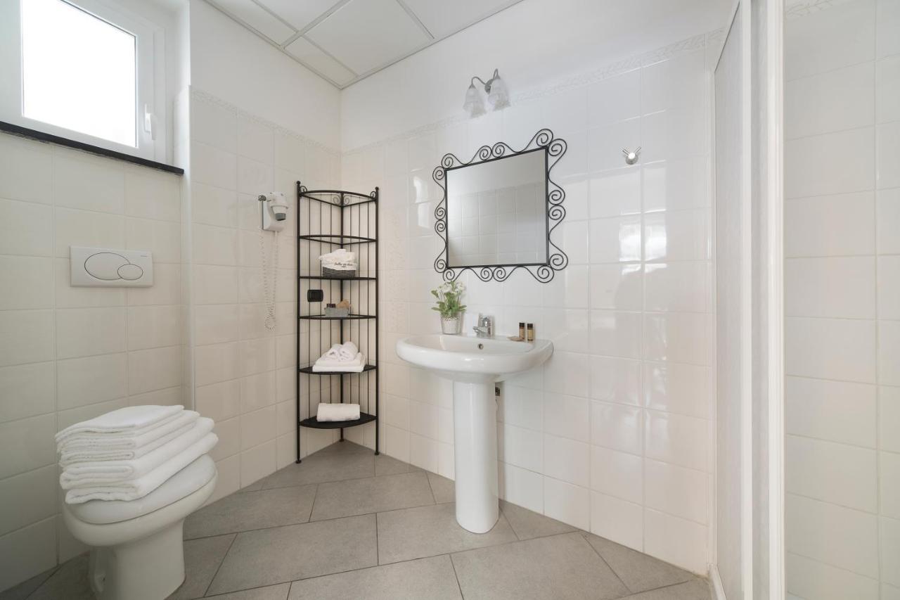 Hotel Residence Laigueglia Free Parking Εξωτερικό φωτογραφία